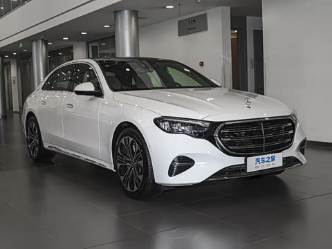 2025�� �Ŀ� E 300 L ������