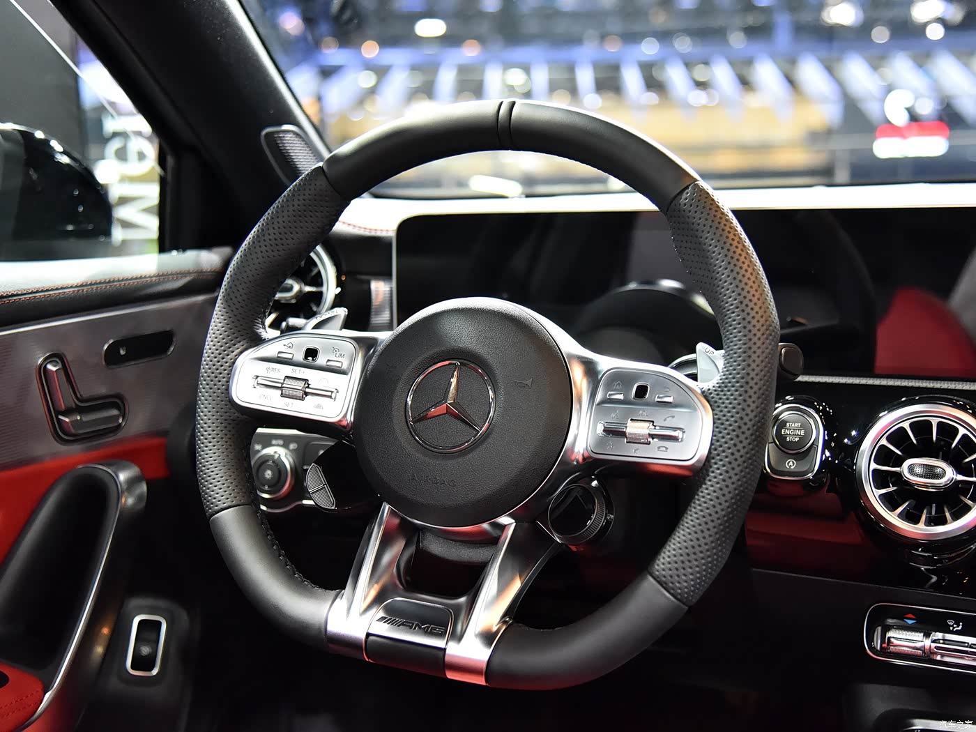 查看高清图分类:中控(101张)座椅(99张)展开全部外观颜色:内饰颜色