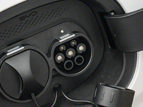 2025�� EV 545KM������