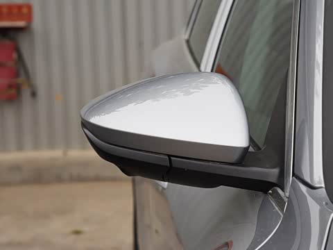 2019�� 55 quattro ������