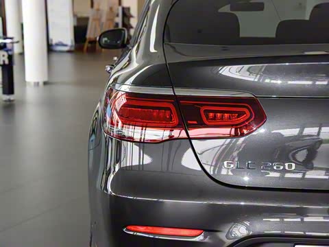 2020�� GLC 260 4MATIC ����SUV