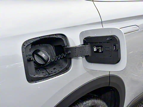 2025�� 2.0T ��������� 7��