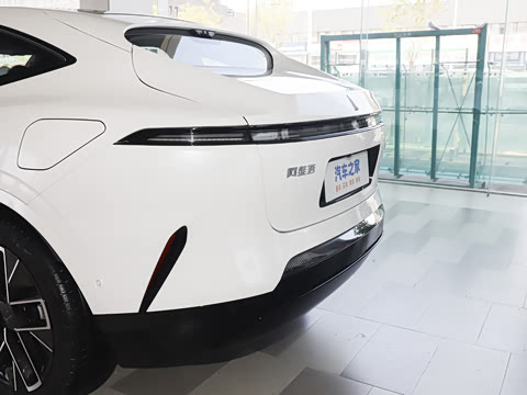 2025�� �Ŀ� Max ���̰�