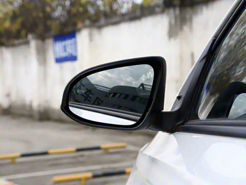 2021�� 1.5L �ֶ����а�