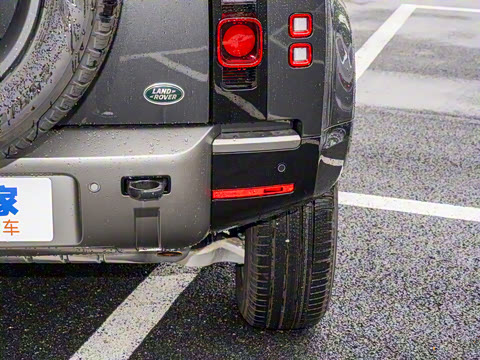 2022�� 110 P400 X-DYNAMIC HSE