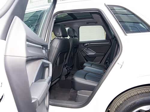 【图】奥迪q3 2024款 35 tfsi 进取动感型报价_图片_奥迪_汽车之家