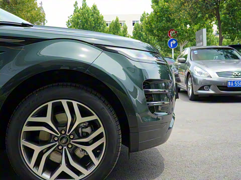 2021�� ����L 249PS R-Dynamic First edition �׷���