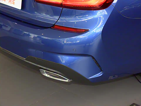 2021�� �Ŀ�� 320Li M�˶���װ