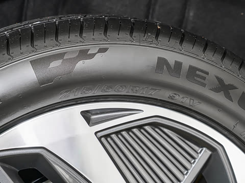 2021�� LUX����