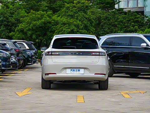 2025�� ����  Ultra ������