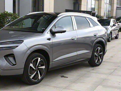 2025�� EV 605�캽Plus��