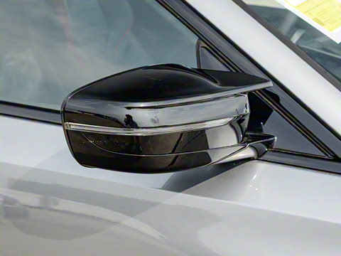 2025�� M240i xDrive