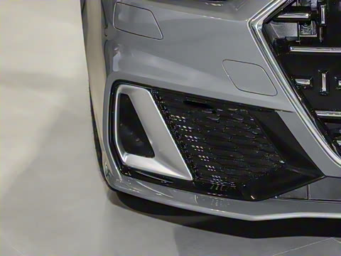 2025�� 45 TFSI quattro ������