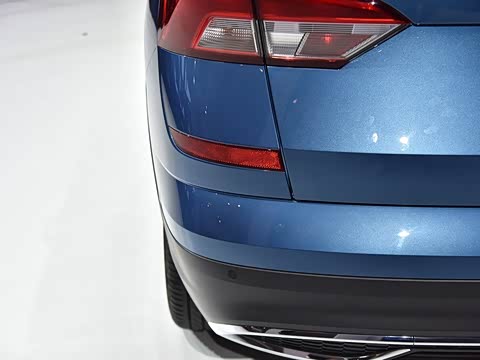 2018�� 1.5L �Զ����ʰ� ��V