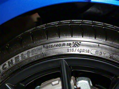 2023�� 2.4L �ֶ�10��������