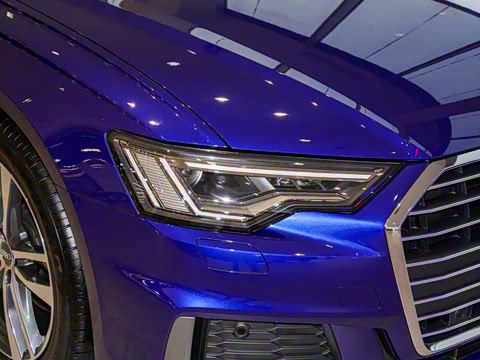 2021�� 40 TFSI ����������