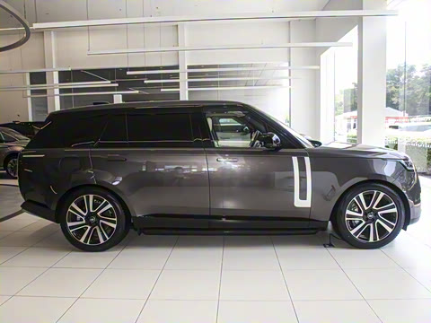 2025�� 3.0 L6 400PS �����ӳ���