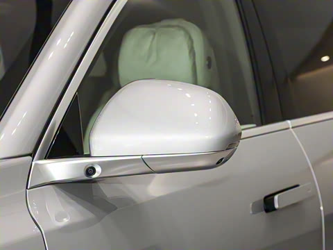 2025�� Ultra ���ܻ��°�