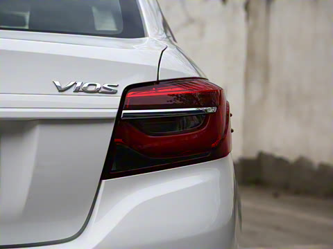 2021�� 1.5L �ֶ����а�