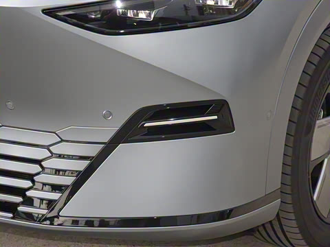 2025�� 650������ Max