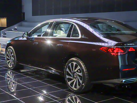 2024�� E 300 L ������