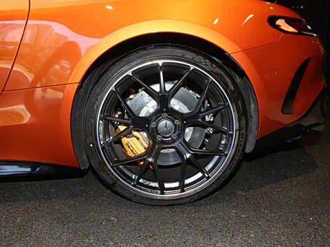 2025�� 63 S E Performance