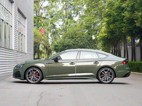 2025�� Sportback ��ذ� 40 TFSI quattro ����������