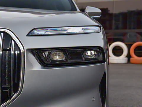 2023�� 740Li ������ ������װ