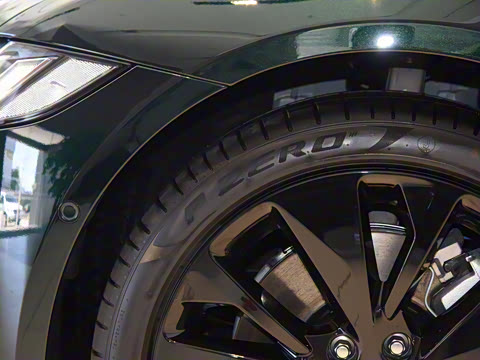 2021�� XFL 2.0T P300 �����콢�˶���