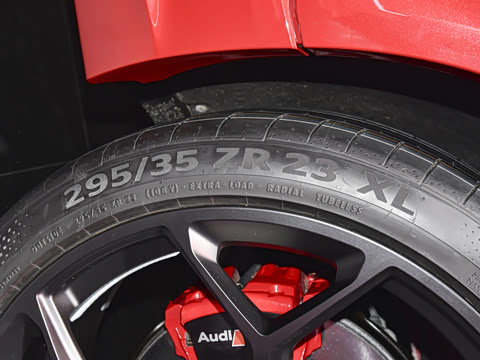 2025�� RS Q8 4.0T performance