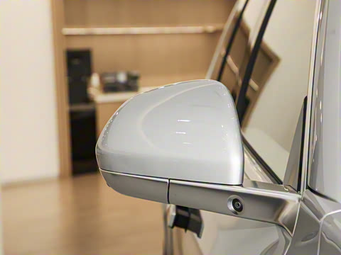 2025�� Ultra ���ܻ��°�