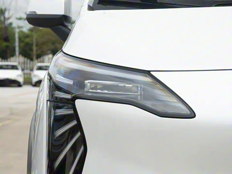 2025�� Plus 510 ������