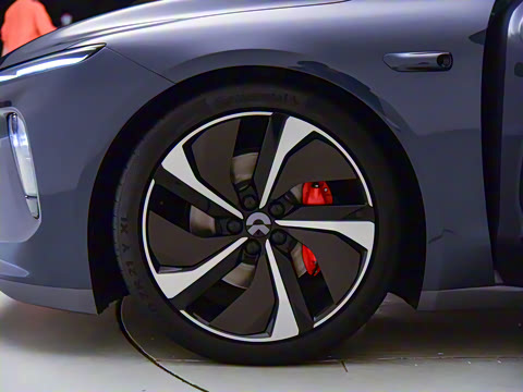 2022�� 100kWh �׷���