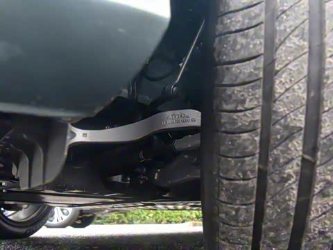 2025�� �Ŀ� E 300 L ʱ���˶���