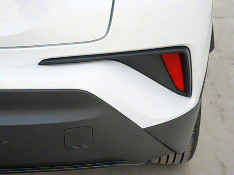 2021�� 2.0L �ȳ۰�