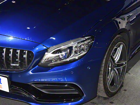 2021�� AMG C 63 ���ܳ�