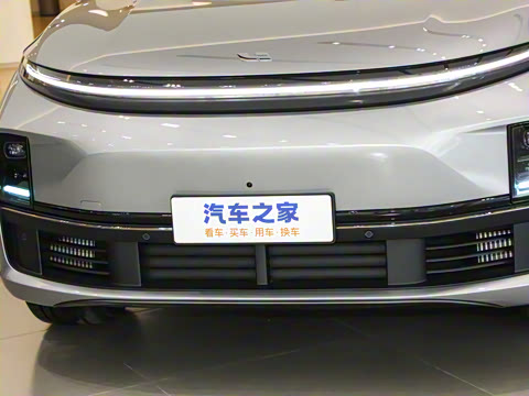 2025�� Ultra ���ܻ��°�