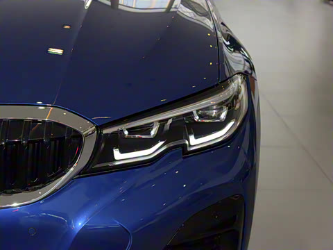 2021�� �Ŀ�� 320Li M�˶���װ