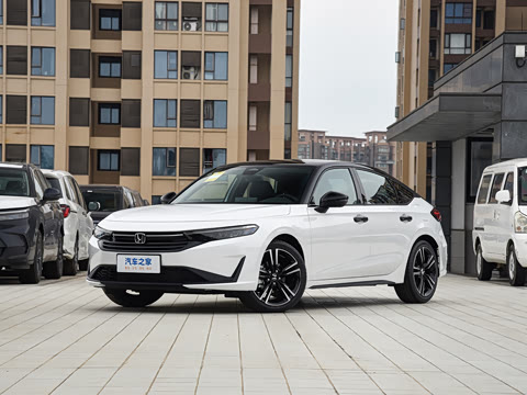 2025�� HATCHBACK 240TURBO �ֶ��ھ���