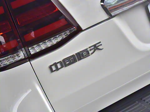 2023�� 4.6L V8 �캽��