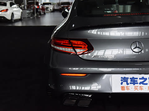 2021�� AMG C 63 ���ܳ�