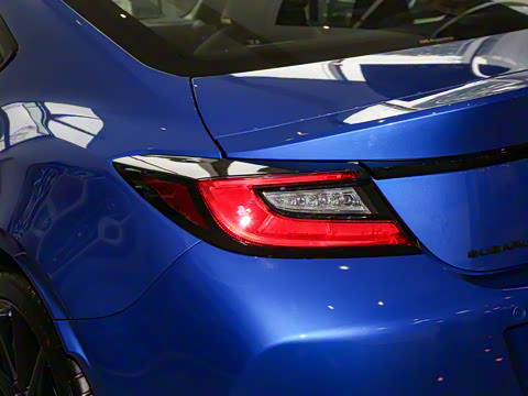 2023�� 2.4L �ֶ�10��������