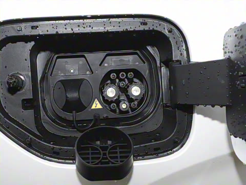 2025�� 210Ultra�Ǽݰ� 6��