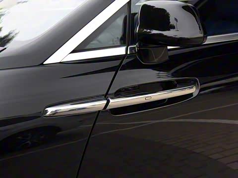 2017�� 6.6T Black Badge Edition