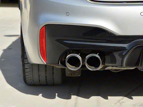 2019�� M5 ������