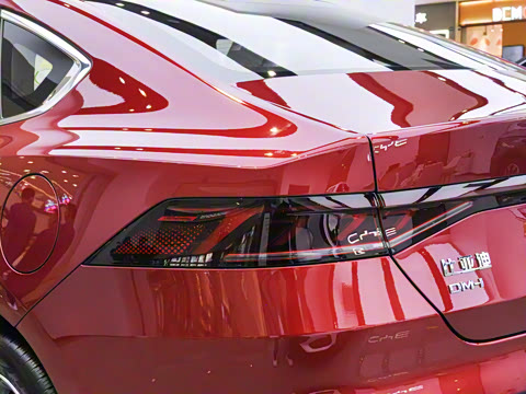 2023��  �ھ��� DM-i 120KM��Խ��