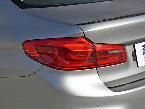 2019�� M5 ������