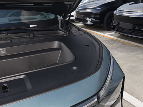 2025�� 702 �������� Max