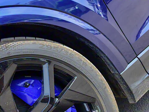 2021�� RS Q8 4.0T ������