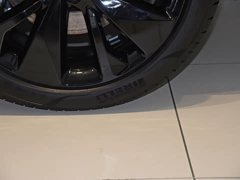 2021�� XFL 2.0T P300 �����콢�˶���